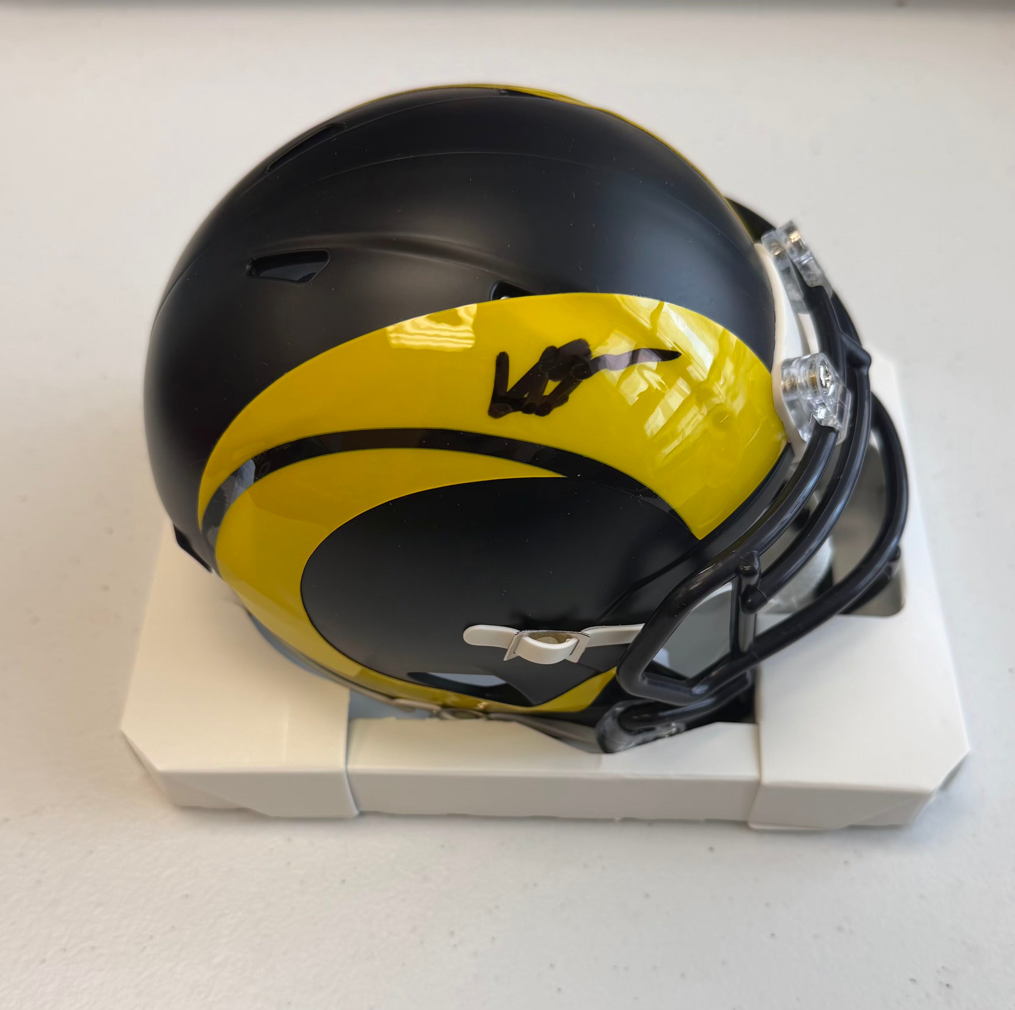 Konata Mumpfield Signed Rams Alt Mini Helmet (GTSM WITNESS COA)