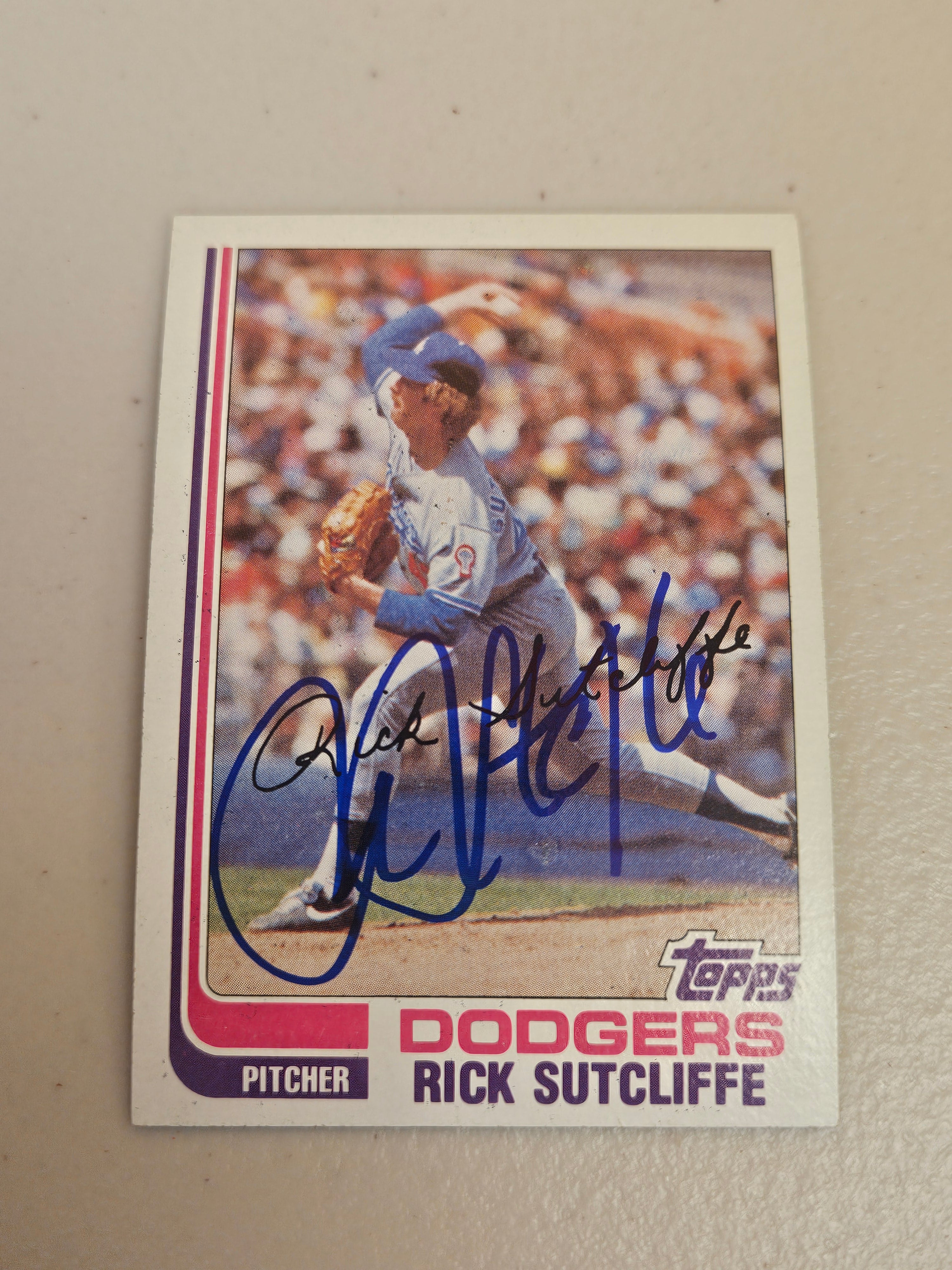 Rick Sutcliffe Signed/AUTOGRAPHED Topps 609 1982 JSA CH58570