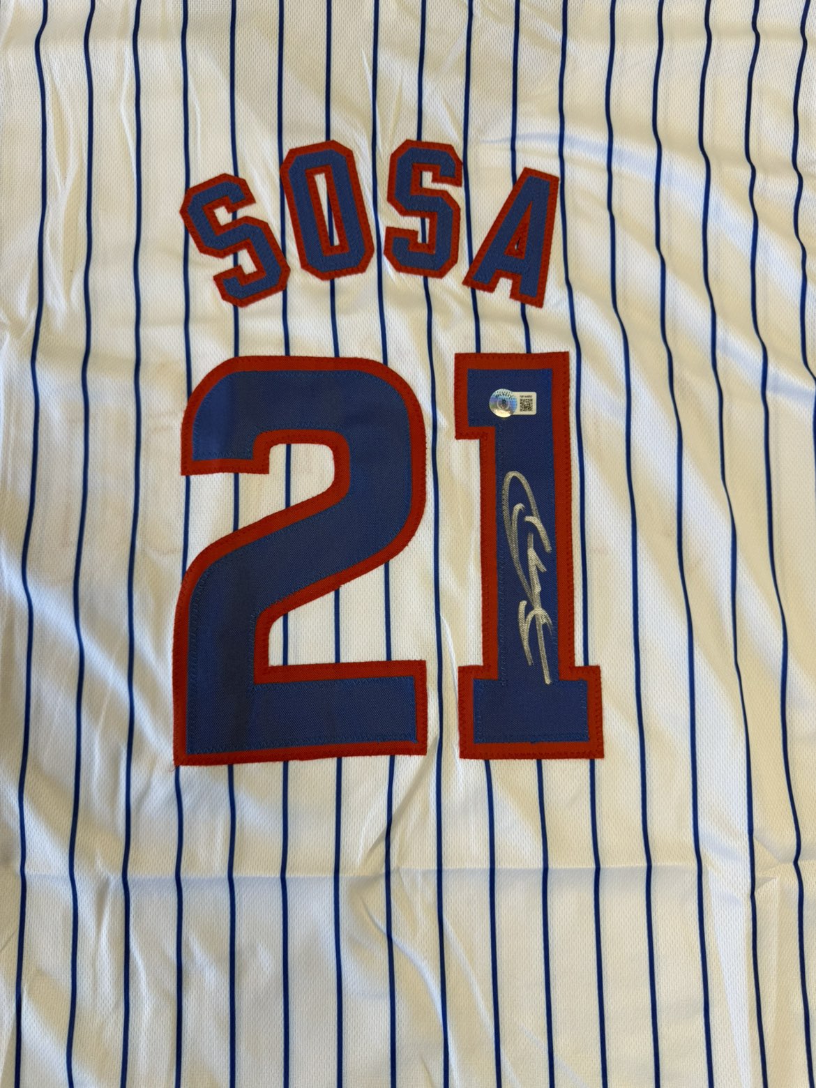 SAMMY SOSA SIGNED AUTO CHICAGO PINSTRIPE CUSTOM JERSEY BECKETT BAS AUTOGRAPHED