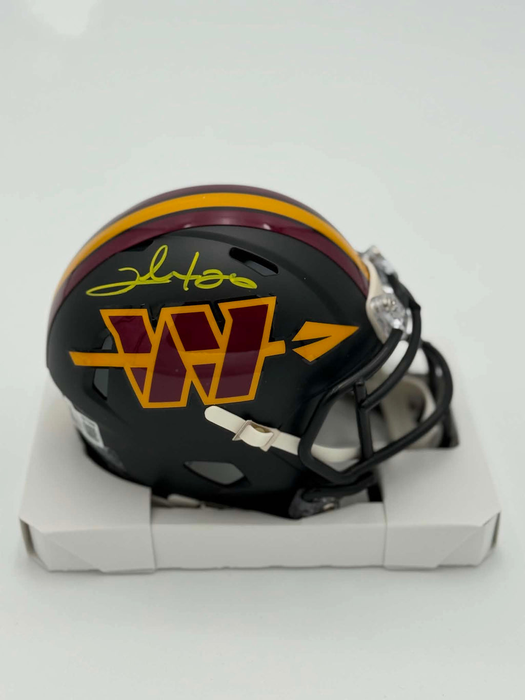 Clinton Portis Signed Washington 2026 Alt Mini Helmet Beckett Witness BAS COA