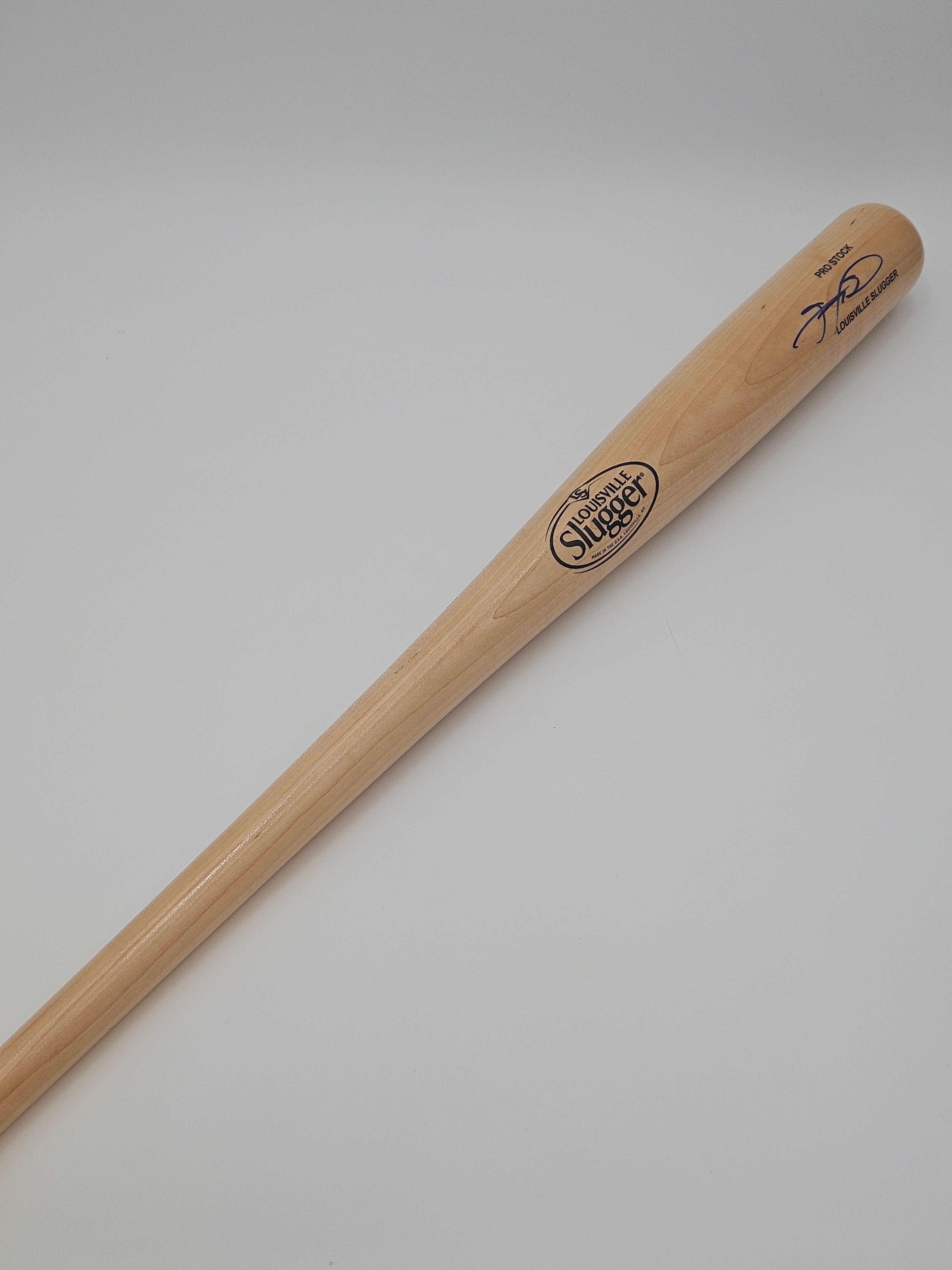SAMMY SOSA SIGNED AUTO ASH LOUISVILLE (1) BAT BECKETT BAS AUTOGRAPHED