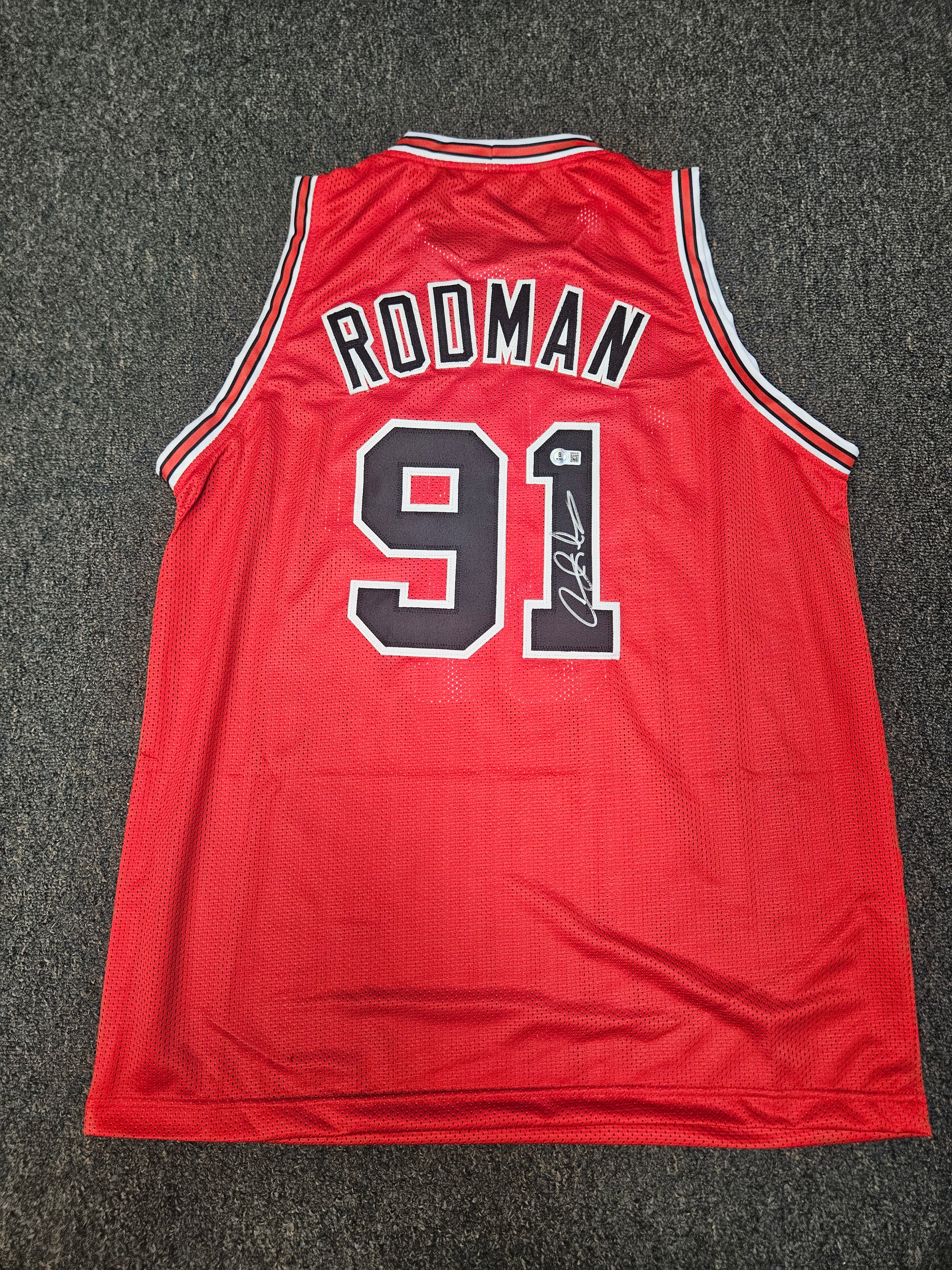 Dennis Rodman Signed Chicago Red Basketball Jersey (Beckett)