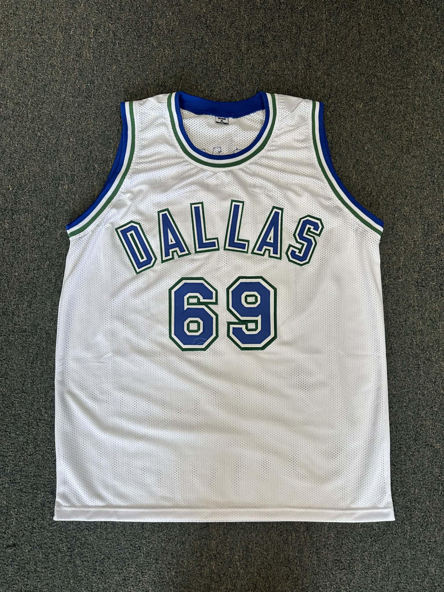DENNIS RODMAN #69 AUTOGRAPHED SIGNED JERSEY DALLAS MAVERICKS SWAU JSA COA