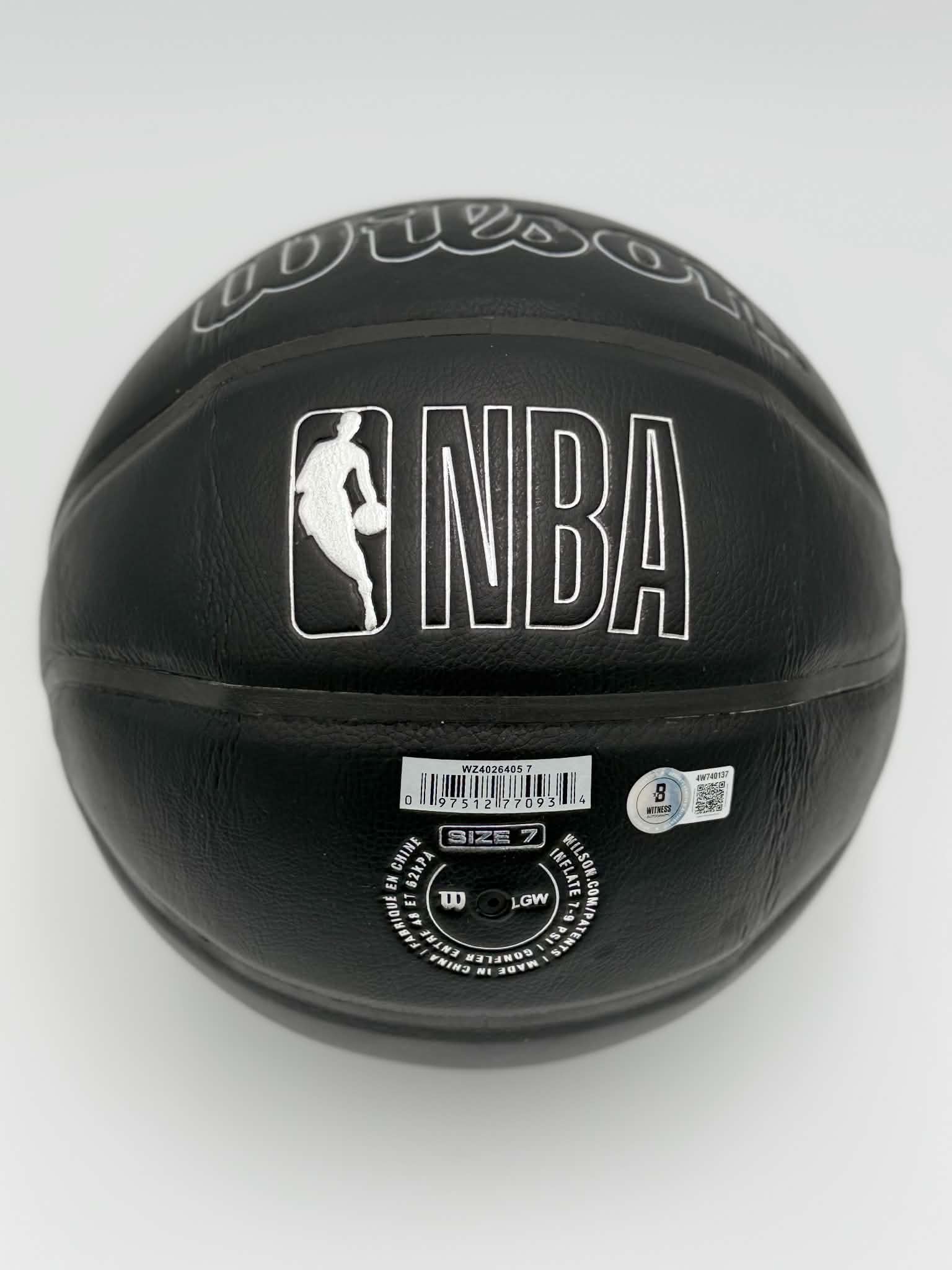 Dennis Rodman Signed Chicago Bulls Basketball Authenticated Beckett Black Leathe