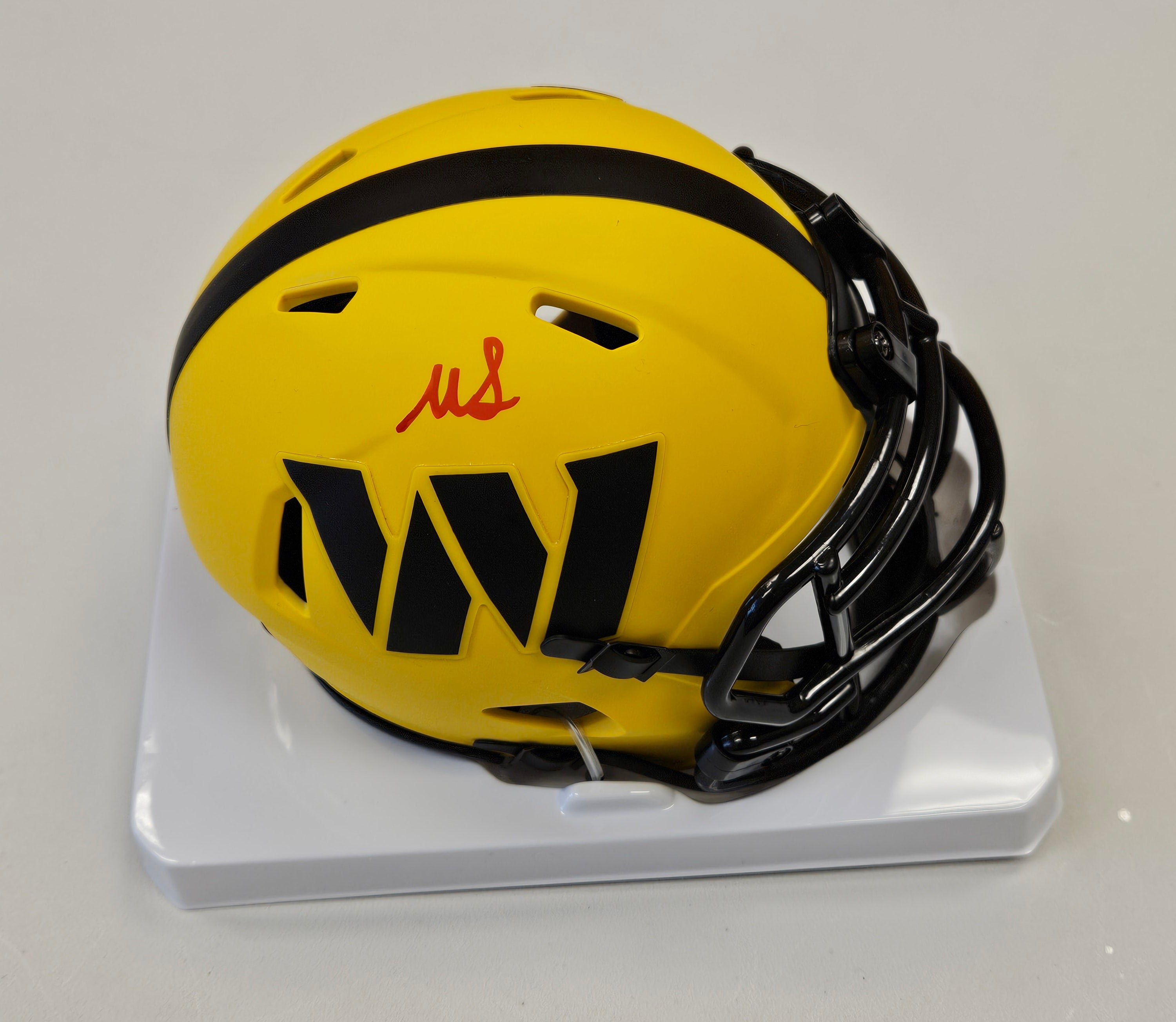 Mike Sainristil Auto Signed Commanders Rave Mini Helmet Beckett Witness