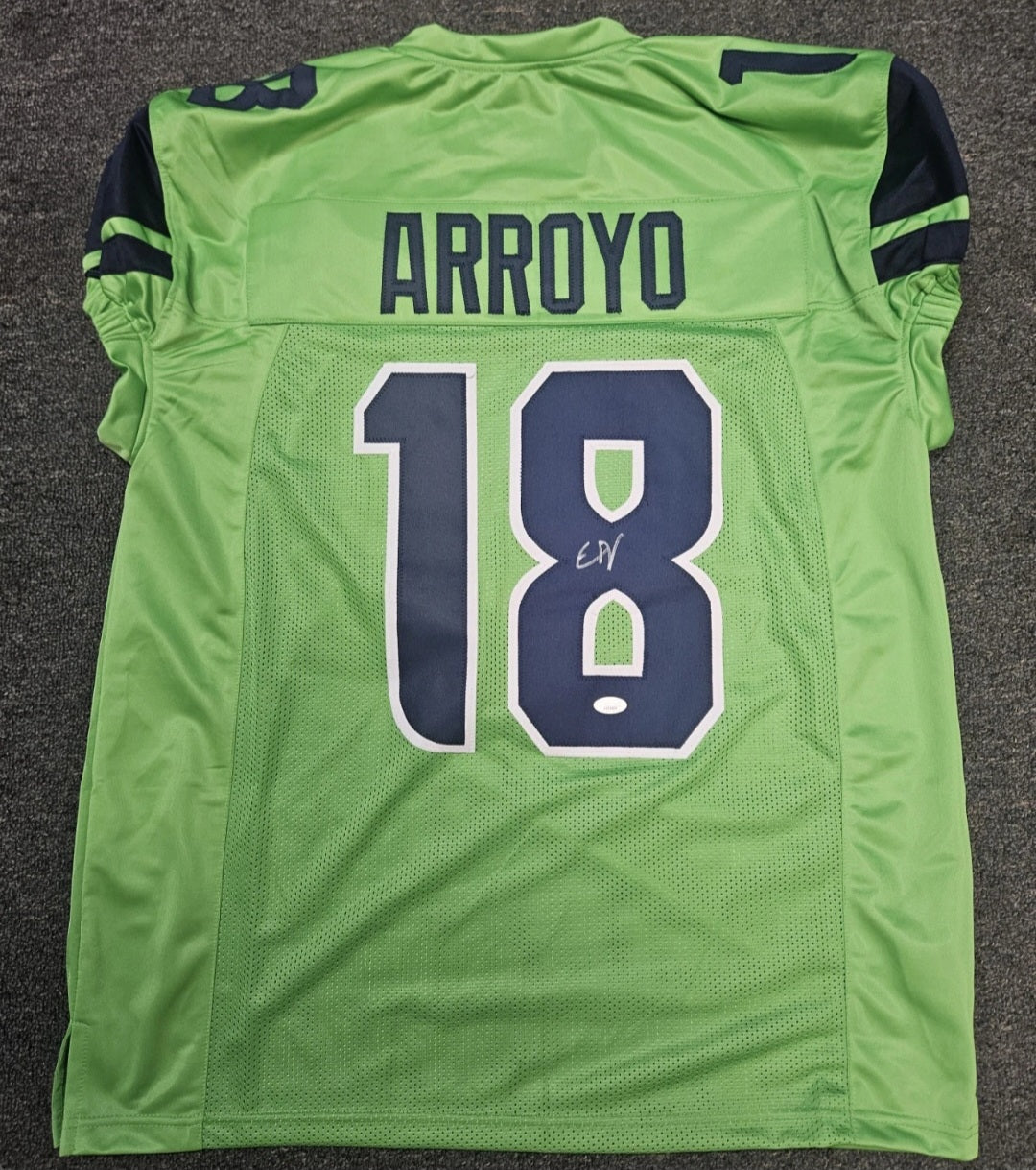 Elijah Arroyo Signed Custom Green Seattle Seahawks Jersey JSA WITNESS GAME CUT