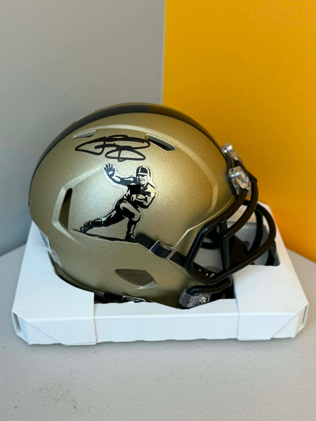 Johnny Manziel Signed Heisman Trophy Mini Helmet Texas A&M w/Beckett COA