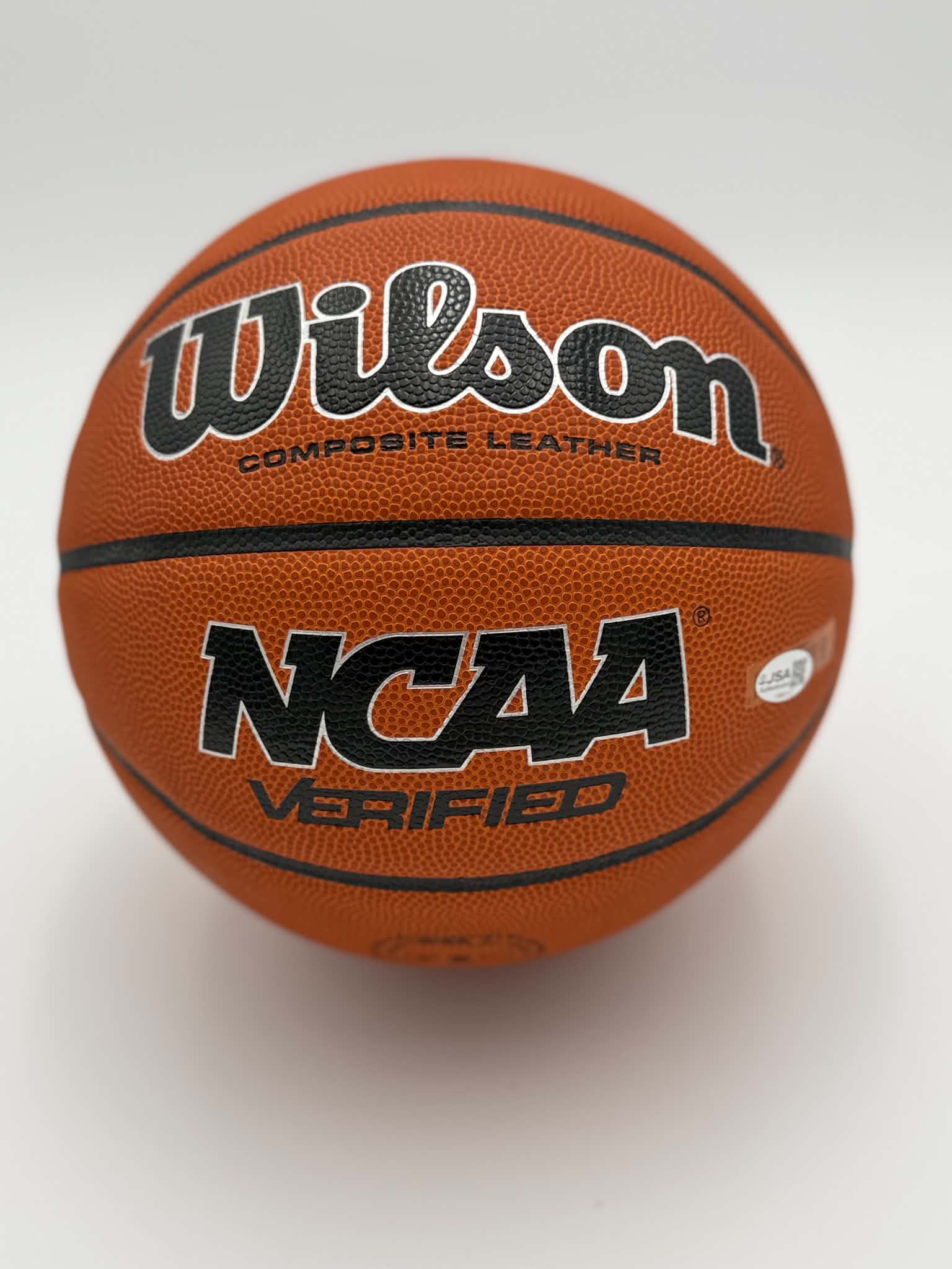 YAXEL LENDEBORG MICHIGAN WOLVERINES SIGNED BASKETBALL 26 NAT CHAMPS JSA INSCRIBED