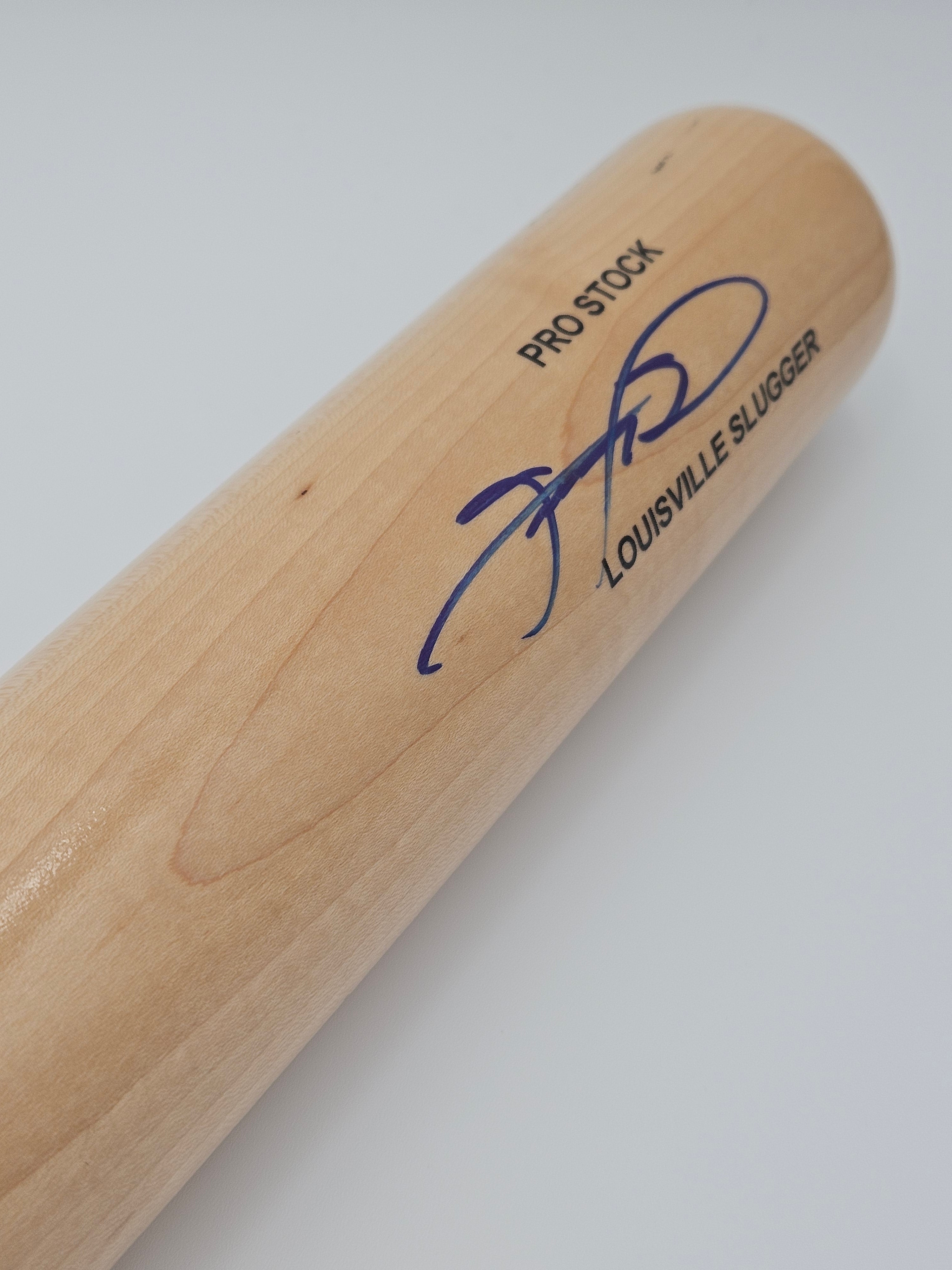 SAMMY SOSA SIGNED AUTO ASH LOUISVILLE (1) BAT BECKETT BAS AUTOGRAPHED